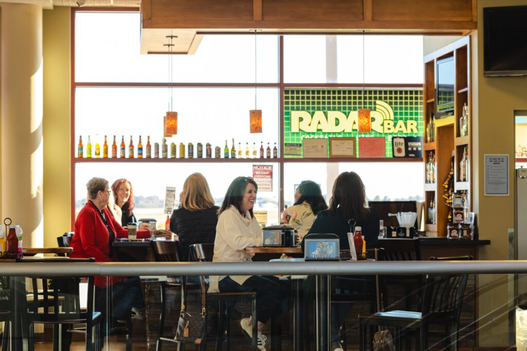 Jetstream Restaurant & Radar Bar